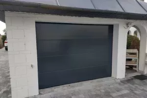 Brama garażowa 23