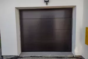 Brama garażowa 24